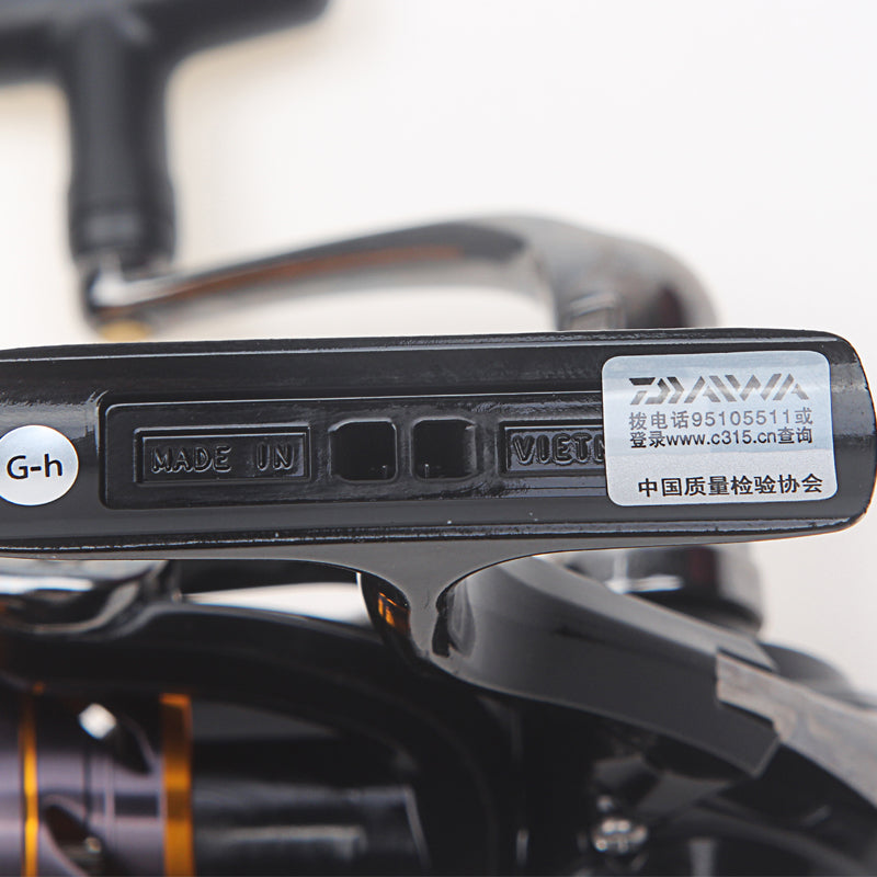 Fishing Reel Long Throw Spinning Wheel