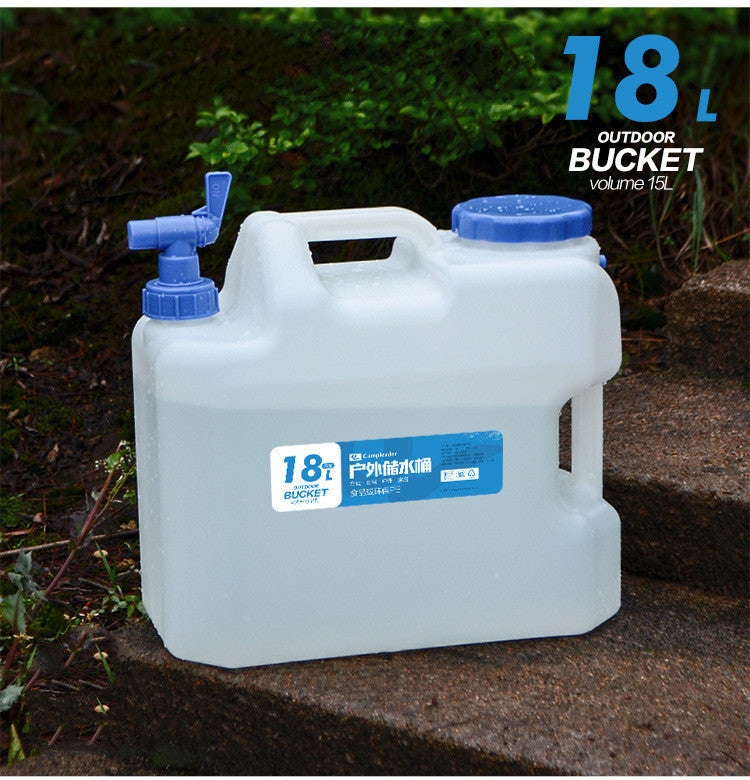 Outdoor Food Grade PE Water Container With Sprout