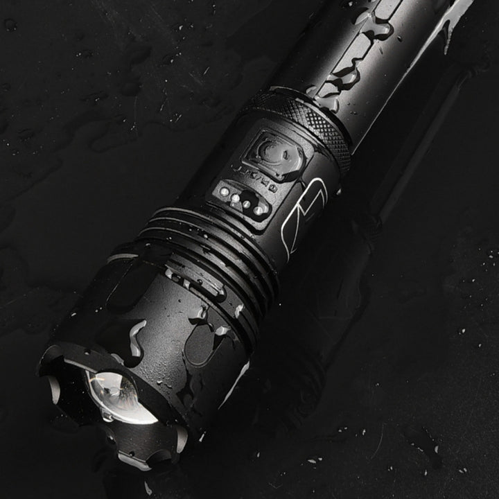 New Rechargeable Strong Light Focusing Flashlight